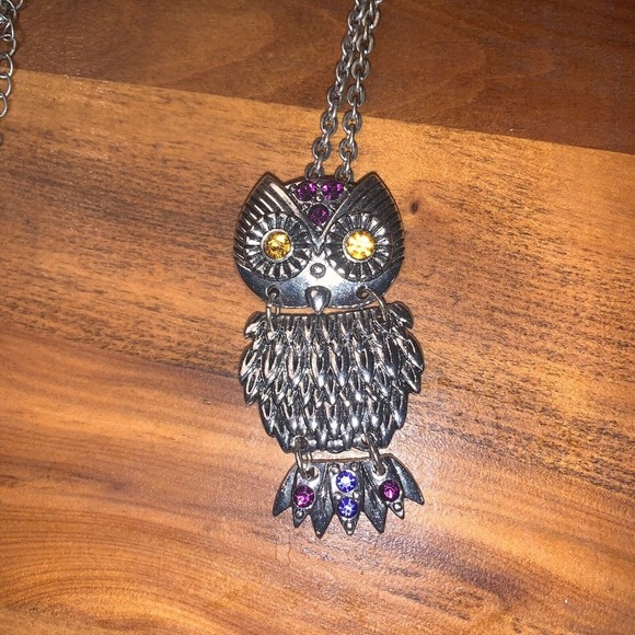 Owl Necklace Articulated Silver Tone Gold Eyes And Other Gems 2" Owl 14" Chain - Picture 2 of 5